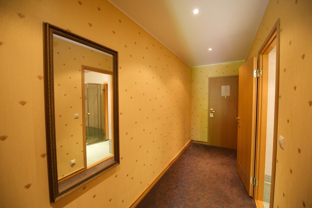 Villa Hotel Theresa Rakvere Værelse billede