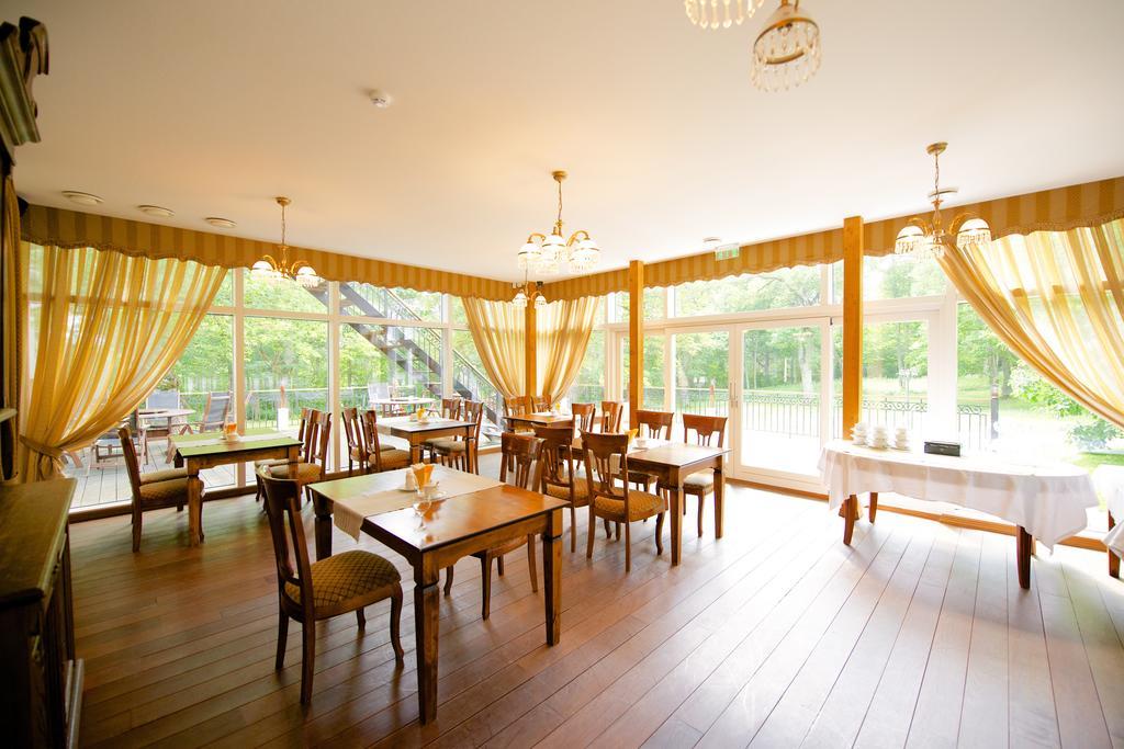 Villa Hotel Theresa Rakvere Eksteriør billede
