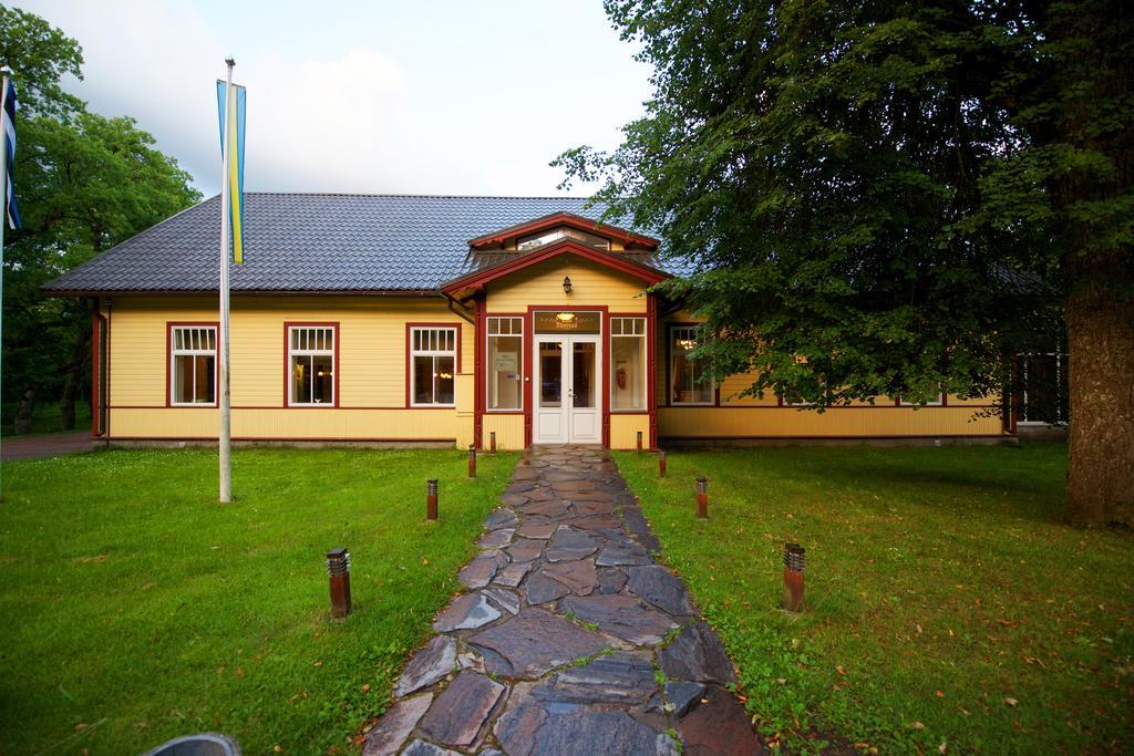 Villa Hotel Theresa Rakvere Eksteriør billede