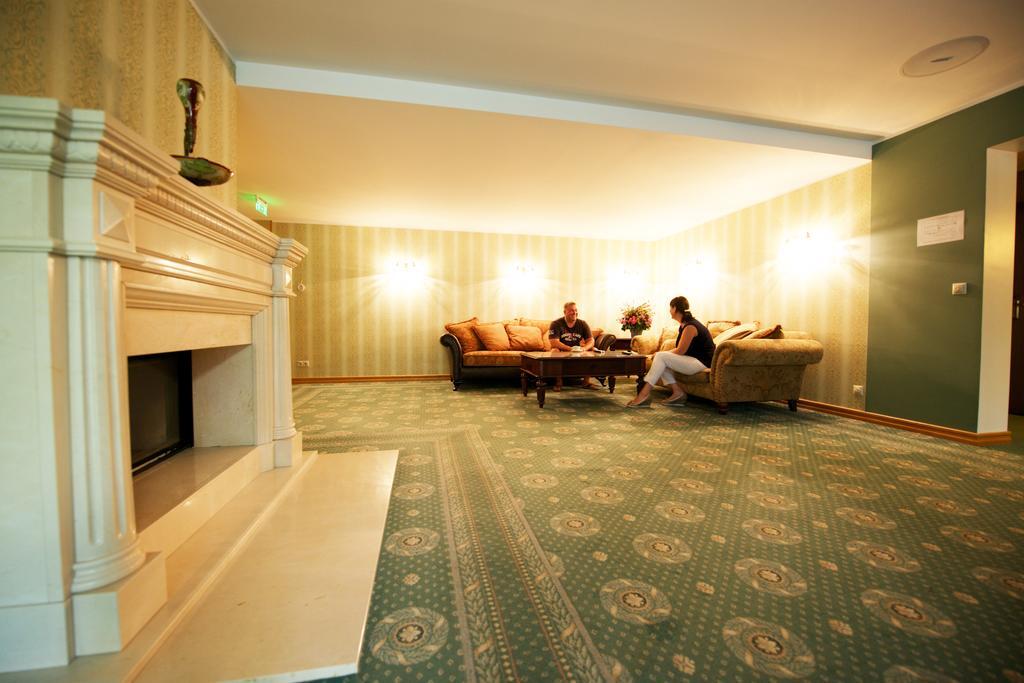 Villa Hotel Theresa Rakvere Eksteriør billede