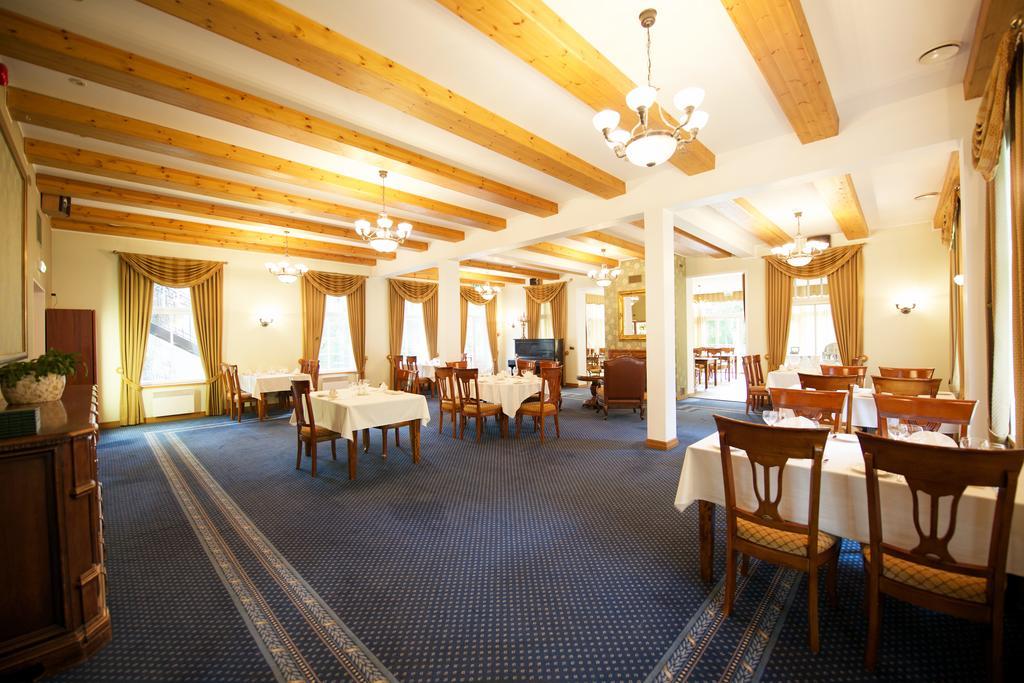 Villa Hotel Theresa Rakvere Eksteriør billede
