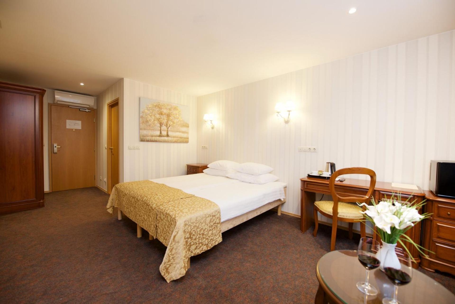 Villa Hotel Theresa Rakvere Eksteriør billede