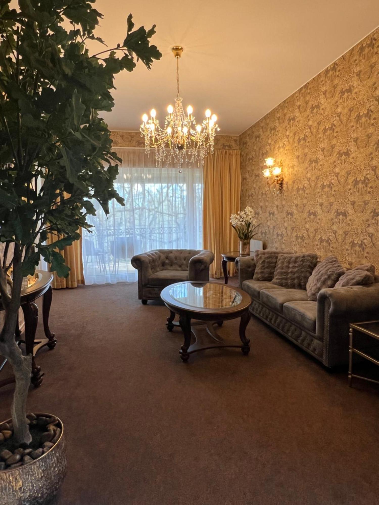 Villa Hotel Theresa Rakvere Eksteriør billede